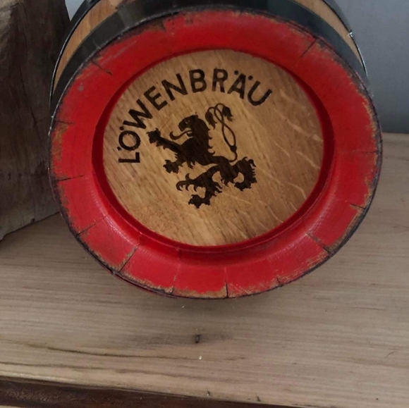🛢️Vintage German Lowenbrau  Wooden Beer Barrel Munich Germany - Picture 5 of 5